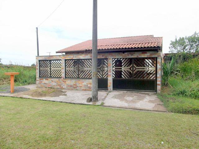 CASA EM CONDOMINIO FECHADO