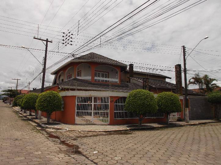 LINDO SOBRADO LADO PRAIA