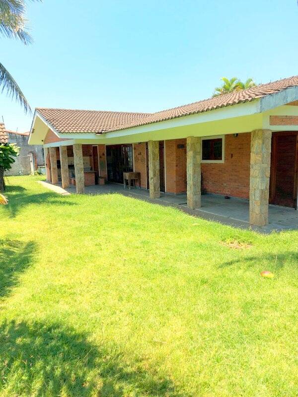 #2549 - Casa para Venda em Peruíbe - SP