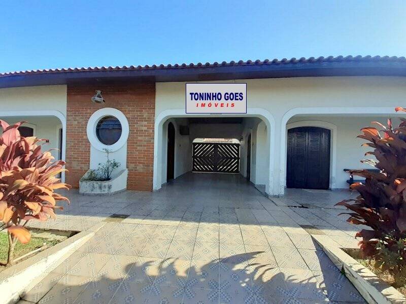CASA LADO PRAIA, 5 DORMITORIOS SENDO 2 SUITES