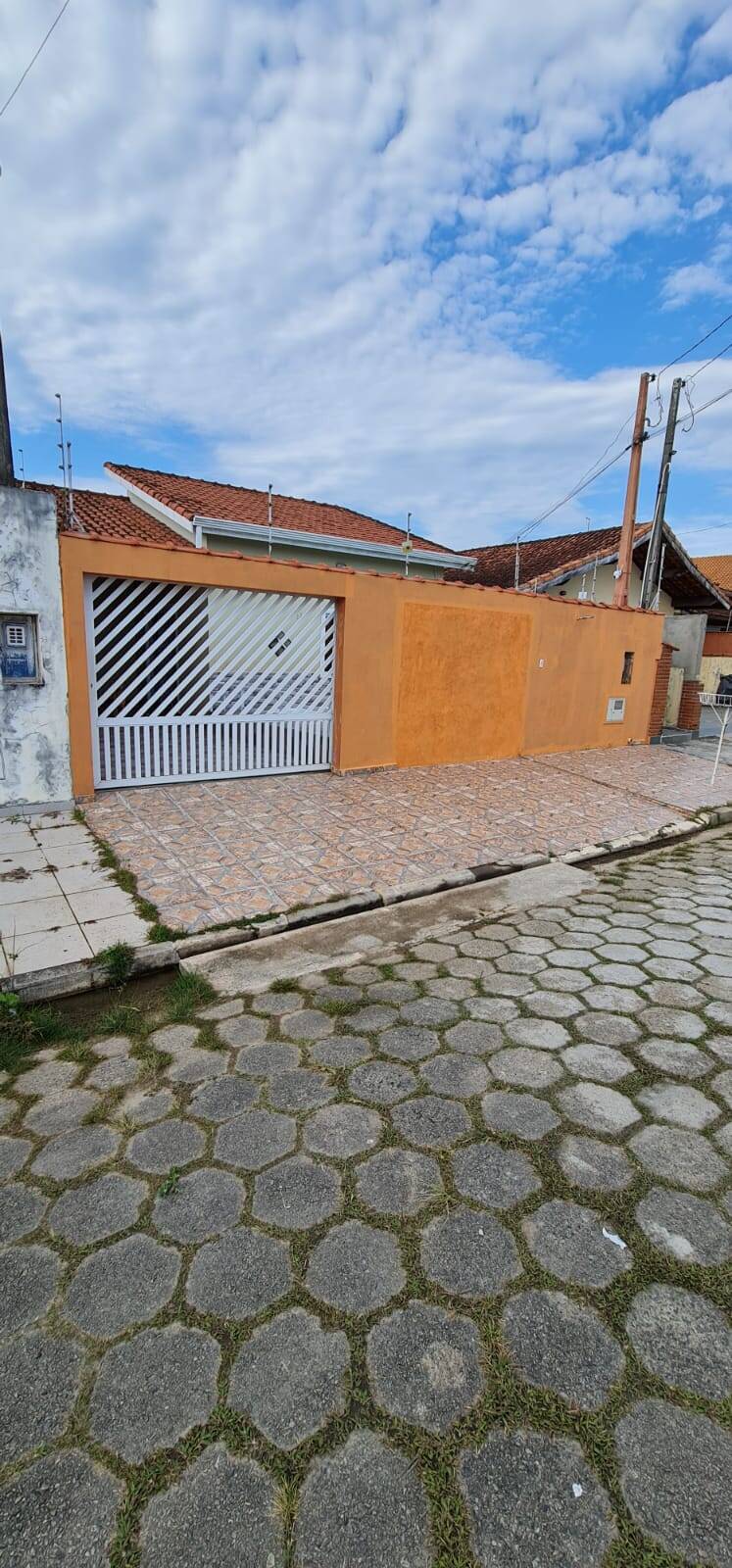 #2714 - Casa para Venda em Peruíbe - SP