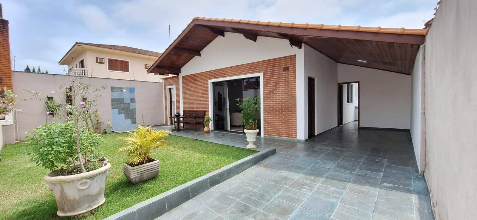 #2731 - Casa para Venda em Peruíbe - SP