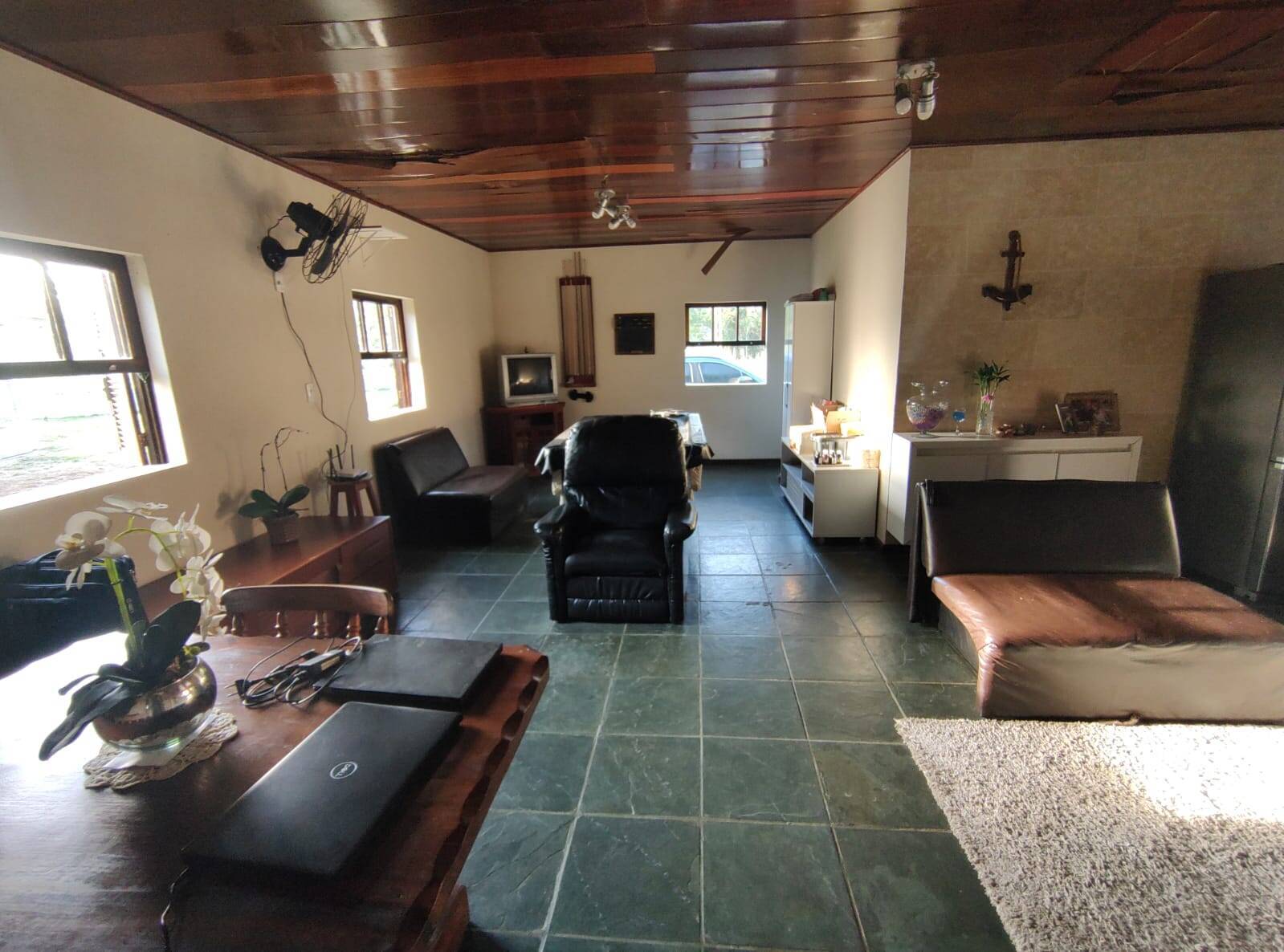 Chácara à venda com 3 quartos, 250m² - Foto 36