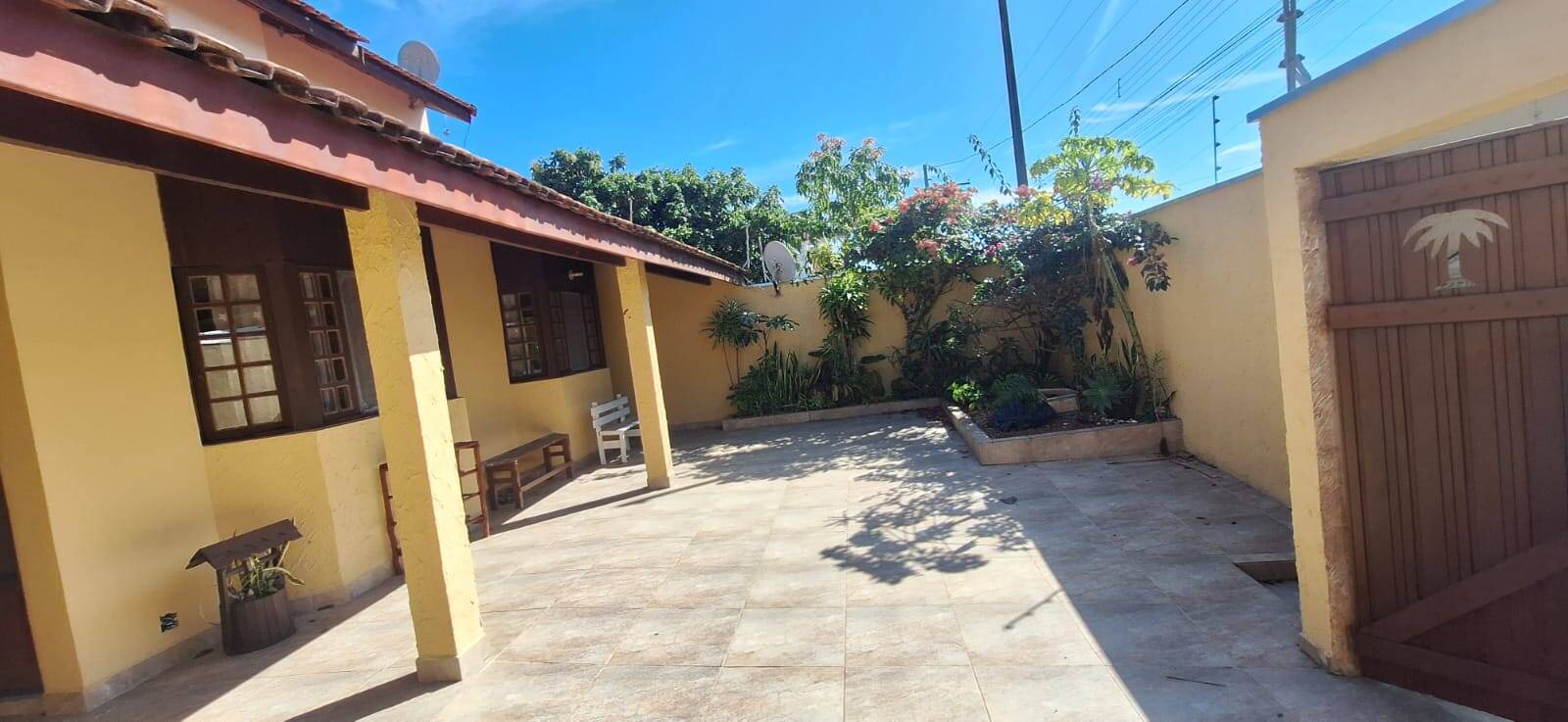 #2811 - Casa para Venda em Peruíbe - SP