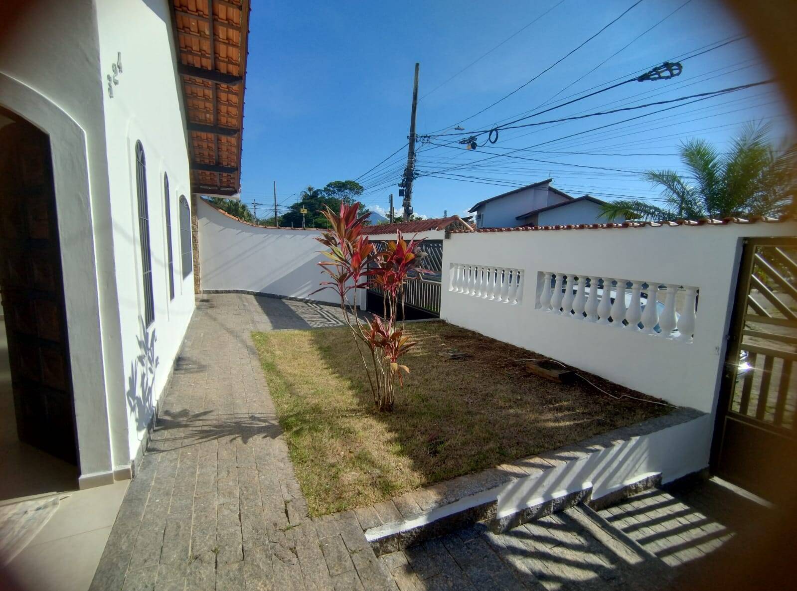 Casa para alugar com 3 quartos, 173m² - Foto 3
