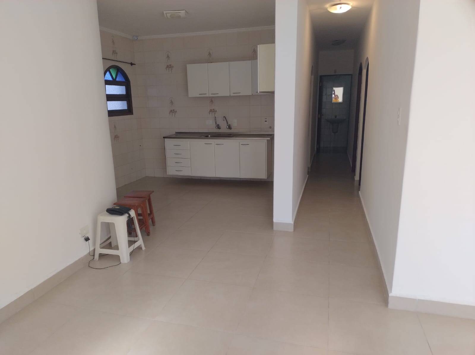 Casa para alugar com 3 quartos, 173m² - Foto 6