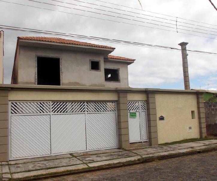 SOBRADO PRONTO PARA ACABAMENTO - PERTO DO MAR