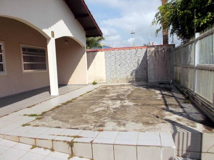 casa lado praia- tres dormitorios