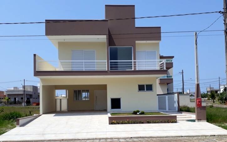 SOBRADO - CONDOMINIO FECHADO - 4 SUITES - PISCINA