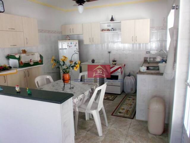Apartamento para Venda em Peruíbe - 4