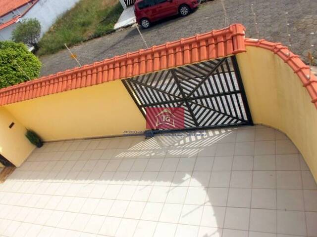 Sobrado para Venda em Peruíbe - 4