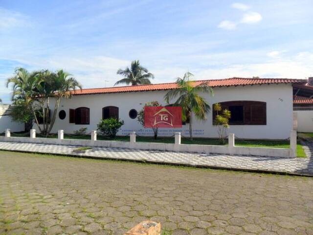 #2179 - Casa para Venda em Peruíbe - SP