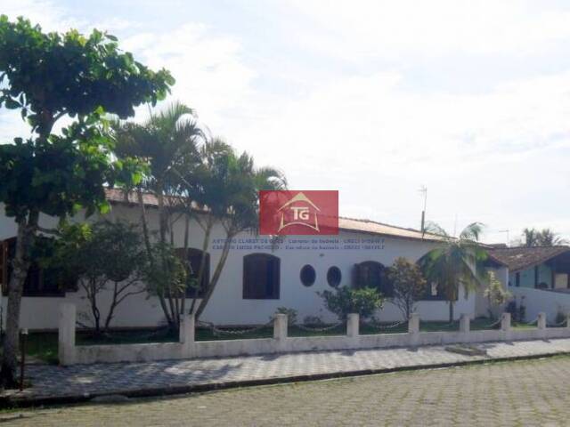 #2179 - Casa para Venda em Peruíbe - SP