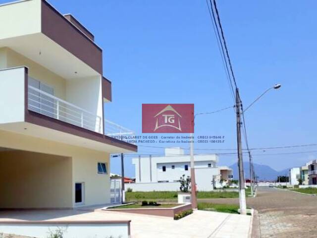 #2295 - Casa para Venda em Peruíbe - SP - 2